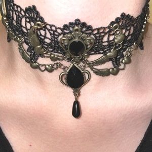 Woman’s Vintage Black Lace Necklace Choker Gothic Pendant Necklace